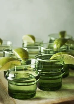 Madam Stoltz Petit Verre à Eau En Verre Vert 9 Madam Stoltz Petit Verre à Eau En Verre Vert -La Rochère Boutique petit verre a eau en verre vert 2